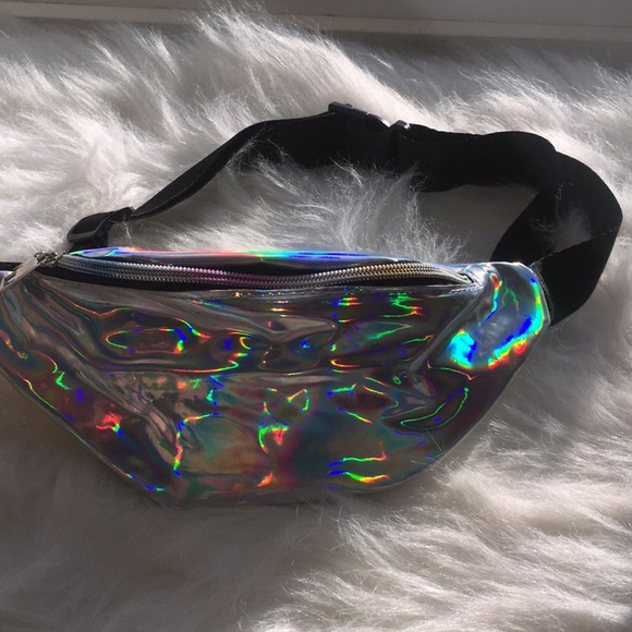 Silver Holographic Fanny Pack - Picture 2 of 5